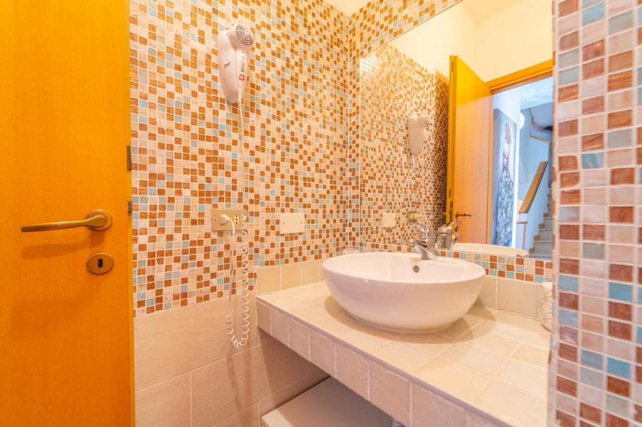 Domo Nora Otel Olbia Dış mekan fotoğraf